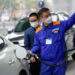 Gasoline prices tumble to 5-week bottom