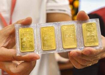 Giá vàng miếng SJC tăng vọt, đắt hơn thế giới gần 20 triệu/lượng