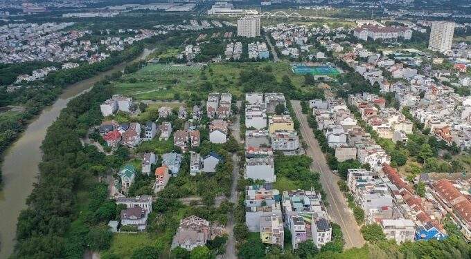 HCMC private homes cost 176 times average income