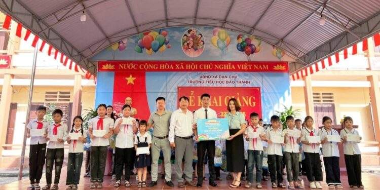 Hundreds of students benefit from Japfa Vietnam scholarships