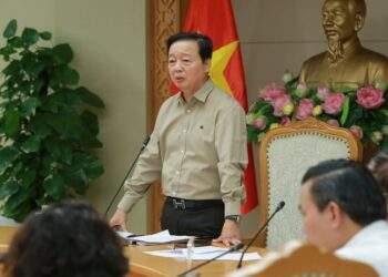 Kinh tế, xã hội và môi trường sẽ đặt ngang hàng