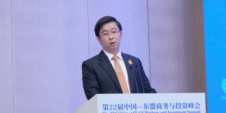 Thứ trưởng Bộ Khoa học và Công nghệ Bùi Hoàng Phương phát biểu tại Hội nghị.