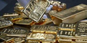 Which country has the largest gold reserves in Asia?