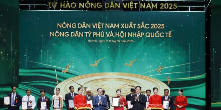 63 Nông dân và 32 Nhà khoa học năm 2025 được tôn vinh