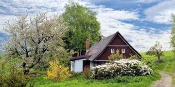 75-year-old woman leaves land inheritance to daughter-in-law instead of son
