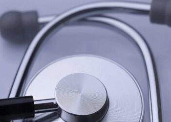 AI tư vấn y tế: Thuyết phục nhưng đầy rủi ro