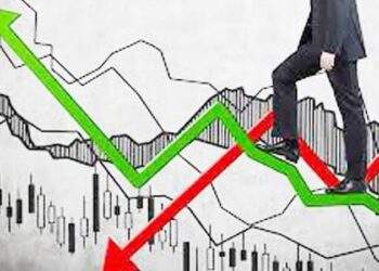 Áp lực bán tháo thổi bay gần 95 điểm của VN-Index