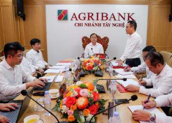 Chủ tịch HĐTV Agribank làm việc tại các chi nhánh tại tỉnh Nghệ An