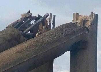 Điện lực Hà Tĩnh lên tiếng vụ cột điện bê tông gãy đổ lộ chi tiết gây chú ý