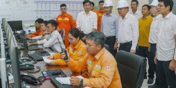 Đóng điện thành công dự án đường dây 500 kV Lào Cai
