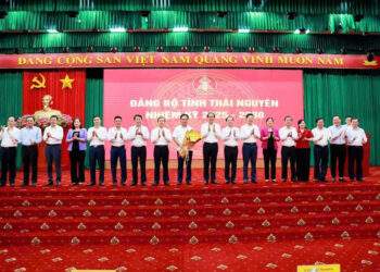 Đột phá liên kết vùng, chung tay xây dựng Đảng và phát triển kinh tế bền vững.