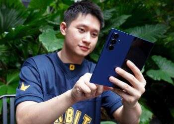 Galaxy AI và Gemini Live giúp Gen Z đổi mới tư duy tìm việc