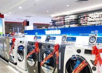 Giá máy giặt giảm một nửa, điều hòa xuống dưới 4 triệu đồng