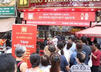 Giá vàng SJC tăng 94%, trở thành kênh đầu tư nóng nhất hành tinh và cơn sốt hai giá bùng phát