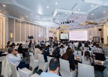 Toàn cảnh Hội thảo Chính sách ưu tiên phát triển hạ tầng năng lượng bền vững do UNOPS và Vụ Tài chính – Kinh tế ngành (Bộ Tài chính) tổ chức ngày 23/10.