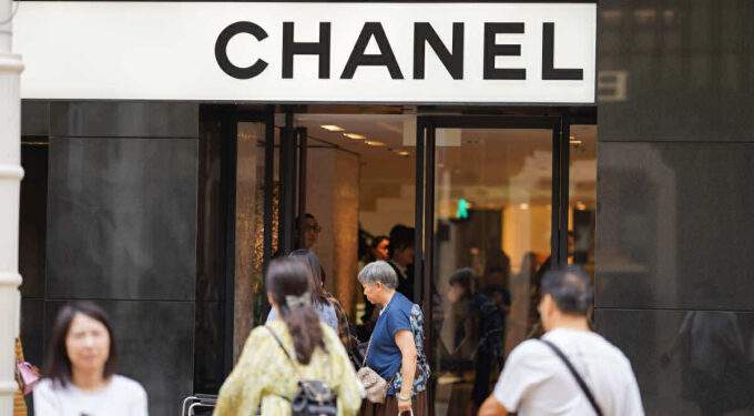 Gold shop fined $2,000 for selling fake Chanel jewelry