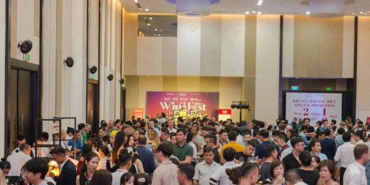 Hành trình ‘du lịch các nước’ qua lễ hội vang WineFest 2025