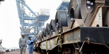 Hoa Phat chief urges swift action to boost Vietnam’s steel industry