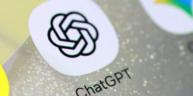 Hơn 1 triệu người dùng ChatGPT có ý định tự sát mỗi tuần