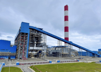 Nhà máy Nhiệt điện BOT Vân Phong 1 của Tập đoàn Sumitomo (Nhật Bản) tại tỉnh Khánh Hòa.