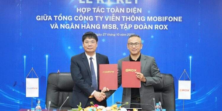 MobiFone và ROX Group hợp tác thúc đẩy chuyển đổi số toàn diện