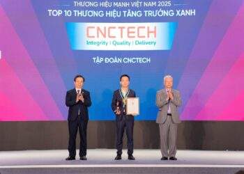 Phát triển công nghiệp bền vững, CNCTech lọt "Top 10 Thương hiệu tăng trưởng xanh" 2025