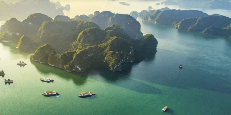 Quảng Ninh phát triển du lịch thích ứng với việc sắp xếp địa giới hành chính