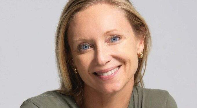 Quitting high-profile Wall Street job for ear piercing startup: How a mom built $70M-a-year business