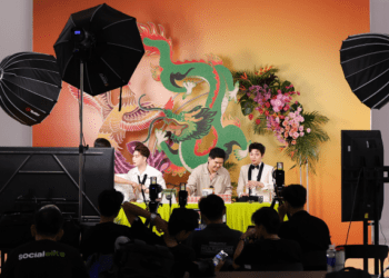 Social elite bridges creativity and commerce in Vietnam's fast-growing social economy