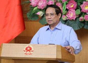 Thủ tướng Chính phủ Phạm Minh Chính chủ trì cuộc họp của Thường trực Chính phủ làm việc với các hội, hiệp hội và doanh nghiệp về việc tháo gỡ khó khăn, vướng mắc trong hoạt động hợp chuẩn, hợp quy sản phẩm, hàng hóa - Ảnh: VGP