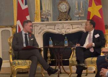 Việt Nam - Vương quốc Anh nâng tầm hợp tác trong lĩnh vực năng lượng sạch và thương mại  - Ảnh 1
