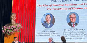 Các chuyên gia chia sẻ tại phiên thảo luận bàn tròn trong khuôn khổ Hội thảo VSBF 2025.