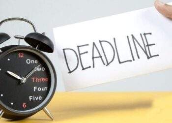 Vietcombank, Vinamilk, Vietnam Airlines... cùng nhiều doanh nghiệp đầu ngành công bố trước hạn chót mùa BCTC