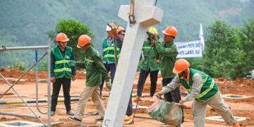 Vietnam GDP grows 8.2% in Q3