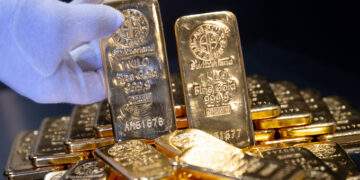 Which country sold all of its gold reserves?