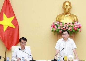 Thứ trưởng Trương Thanh Hoài phát biểu tại hội thảo. Ảnh: MOIT.