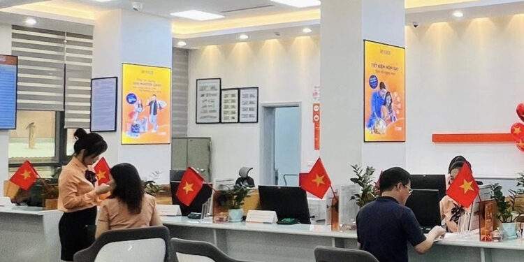 10 tháng, Hà Nội thu ngân sách vượt 9,8% dự toán năm