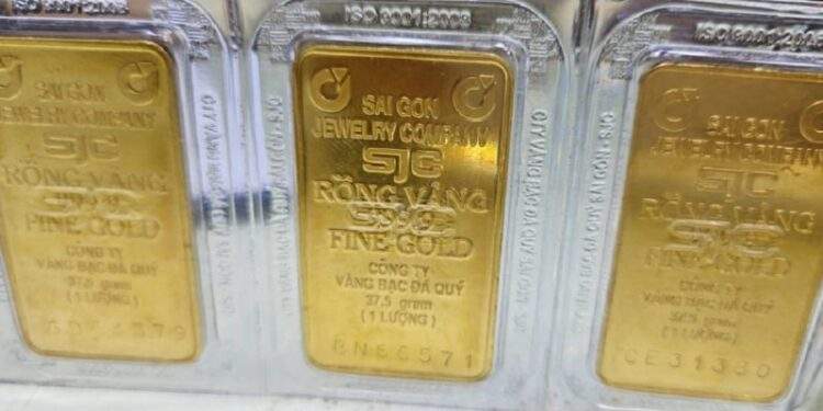Bất ngờ vàng SJC giữ giá trong một tuần, người mua không có lãi