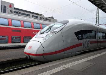 Billionaire Pham Nhat Vuong’s VinSpeed seeks to build $5.3B Hanoi-Ha Long Bay rail link