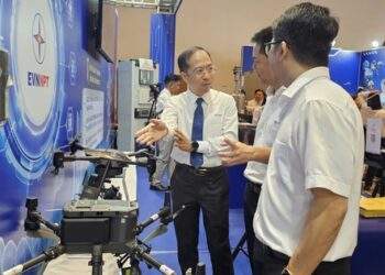 Cận cảnh "đội quân" không người lái của ngành điện Việt Nam