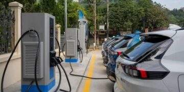 Cục Công nghiệp cho ý kiến về định hướng "mở – liên thông" đối với hạ tầng sạc xe điện