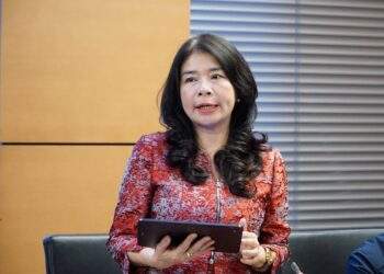 Đại biểu Lê Thu Hà, đoàn đại biểu Quốc hội tỉnh Lào Cai