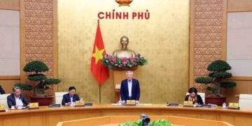 Doanh nghiệp 70 nhân s ...