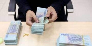 Doanh nghiệp gửi hơn 8,35 triệu tỷ vào ngân hàng