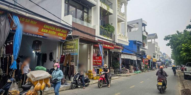 Đơn hàng tăng đột biến, ‘thủ phủ’ may mặc Ninh Bình chạy hết công suất trở lại