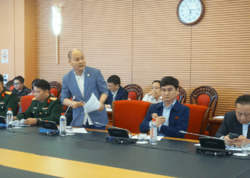 Ông Nguyễn Tử Quảng, Chủ tịch Hội đồng quản trị, Tổng giám đốc BKAV, chia sẻ tại hội thảo - Ảnh: Quochoi.vn