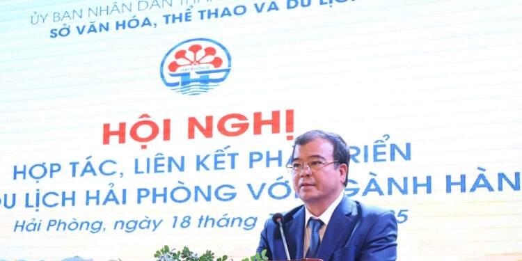 Hải Phòng tìm giải pháp thu hút khách du lịch bằng đường hàng không