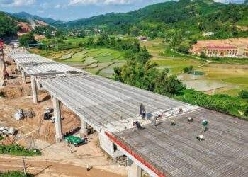 Cao tốc Đồng Đăng - Trà Lĩnh và cao tốc Hữu Nghị - Chi Lăng là hai dự án trọng điểm tại miền Bắc.