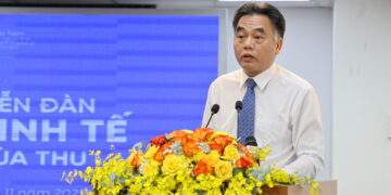 Trưởng Ban tổ chức Diễn đàn kinh tế mùa Thu 2025, Phó Chủ tịch UBND TP. Hồ Chí Minh Nguyễn Lộc Hà, phát biểu tại buổi họp báo.