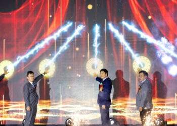 Khai mạc Hội chợ Công thương Vùng đồng bằng sông Hồng